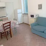 Tranquilla Immersa Nel A 2 Km Dal Mare Lejlighed *