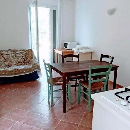 Tigullio Apartment
