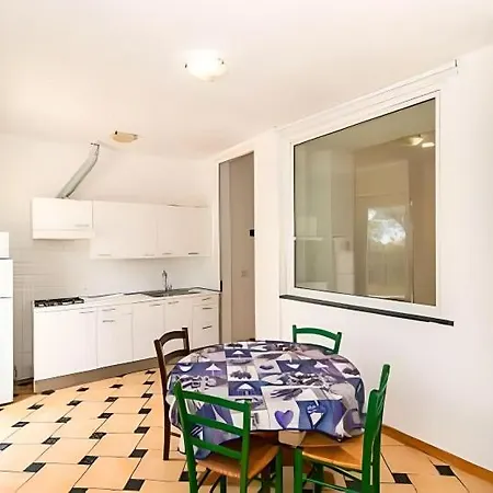 Tranquilla Immersa Nel A 2 Km Dal Mare Chiavari