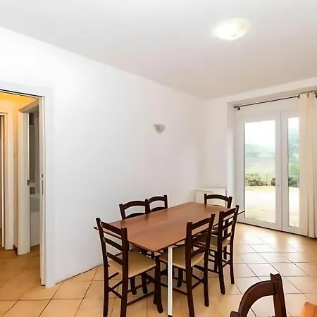 Tranquilla Immersa Nel A 2 Km Dal Mare קיאברי