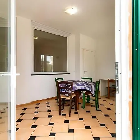 Tranquilla Immersa Nel A 2 Km Dal Mare *