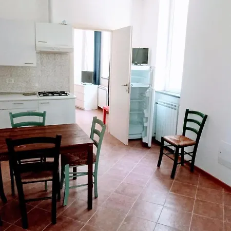 Tigullio Apartment *