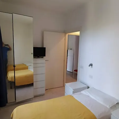 Tranquilla Immersa Nel A 2 Km Dal Mare * קיאברי