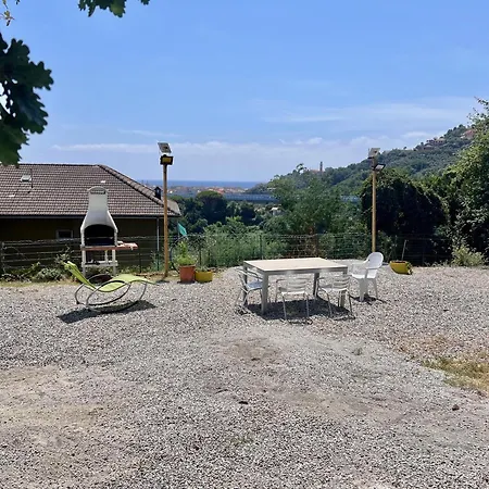 Tranquilla Immersa Nel A 2 Km Dal Mare * קיאברי